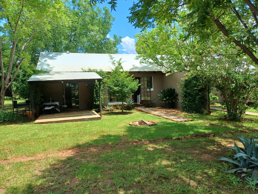 9 Bedroom Property for Sale in Scheerpoort A H North West